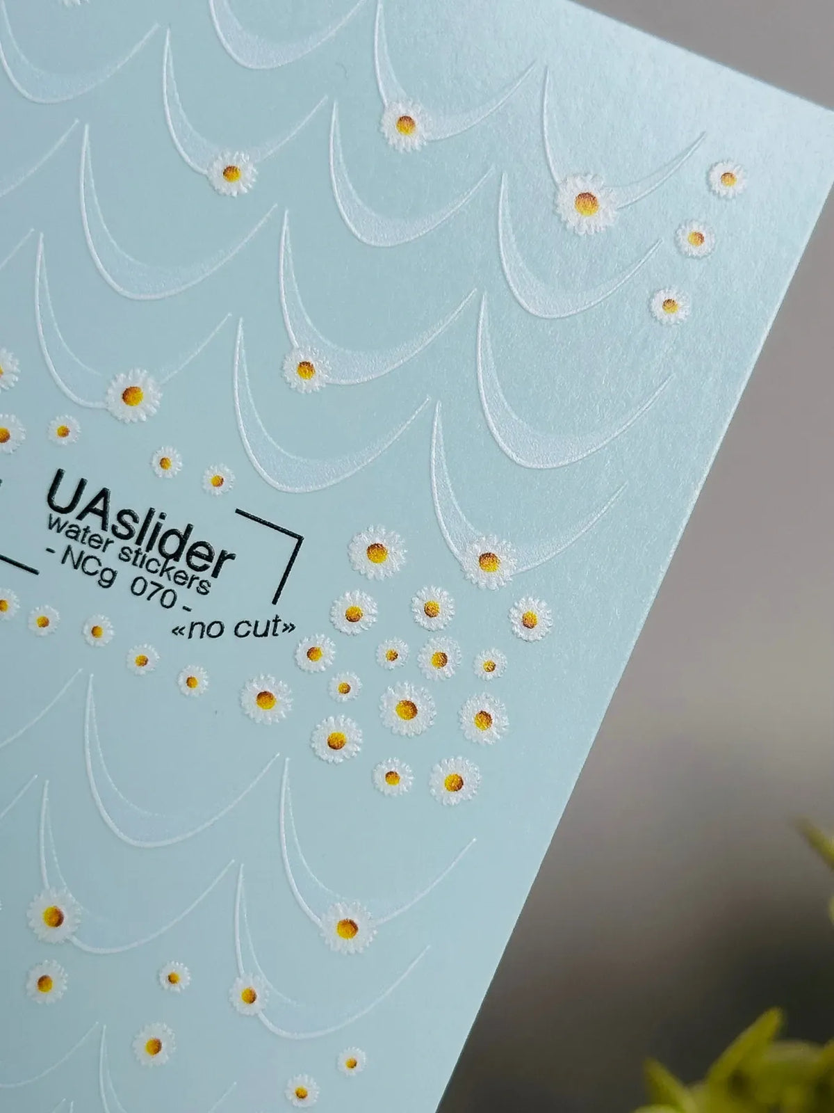 Nail slider decals with no excess film NC_070