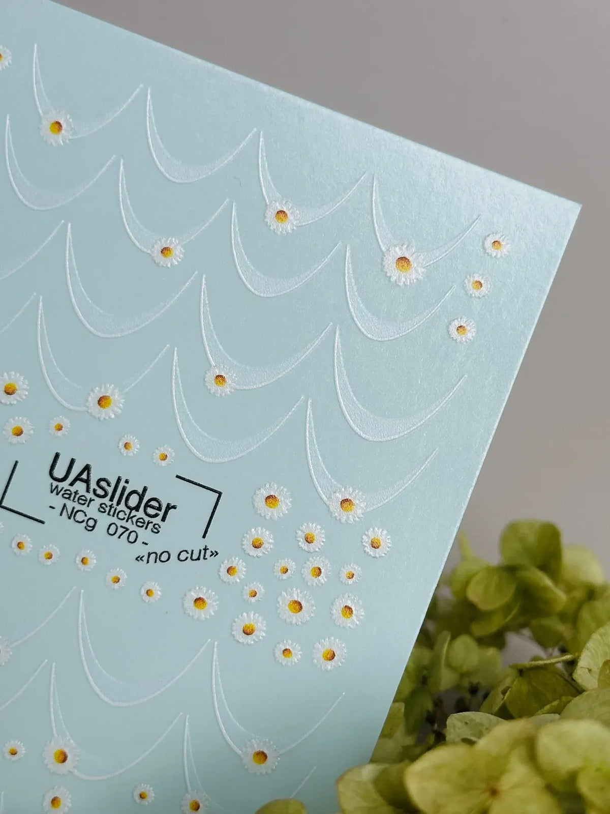 Nail slider decals with no excess film NC_070