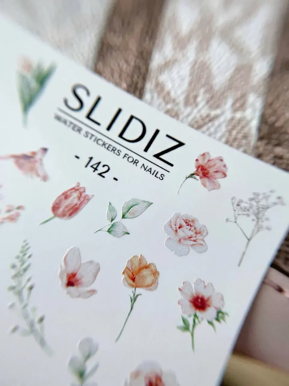 Nail slider decals on any background 142