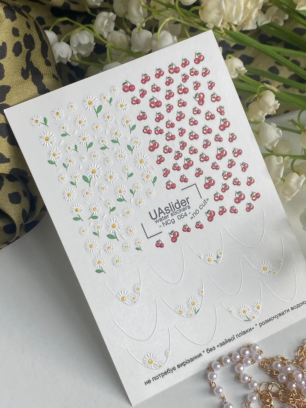 Nail slider decals with no excess film NCg_054