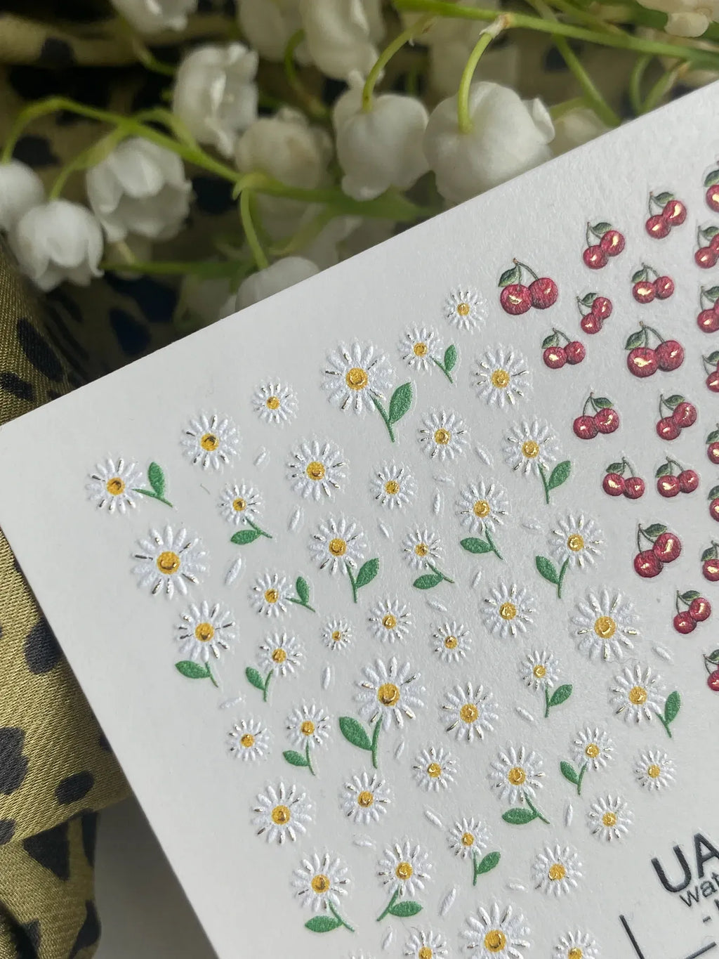 Nail slider decals with no excess film NCg_054
