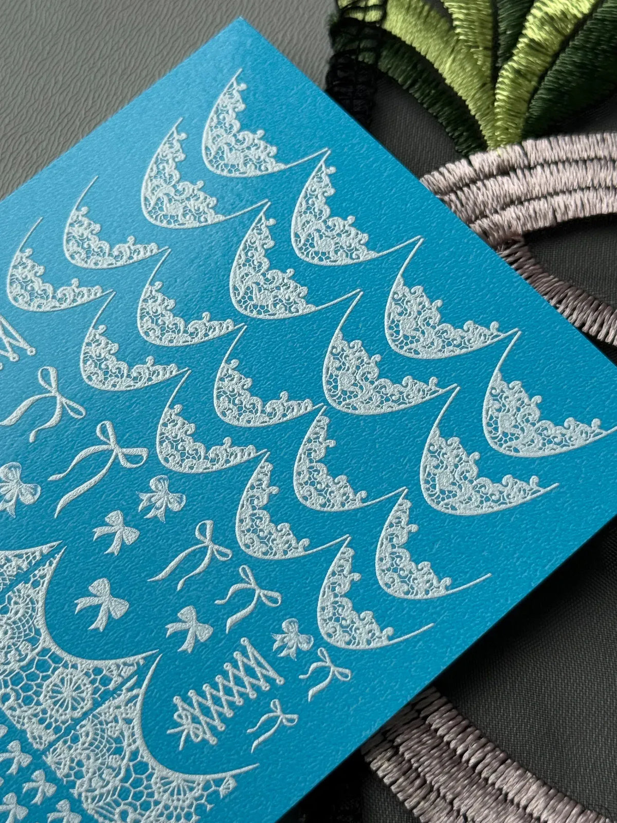 Nail slider decals on any background 790