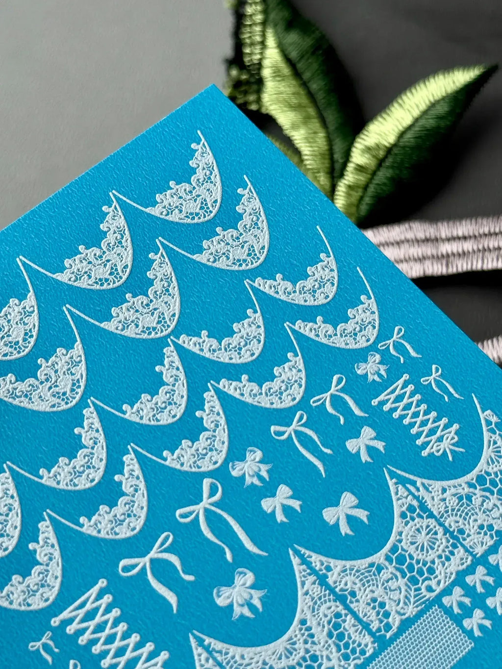 Nail slider decals on any background 790