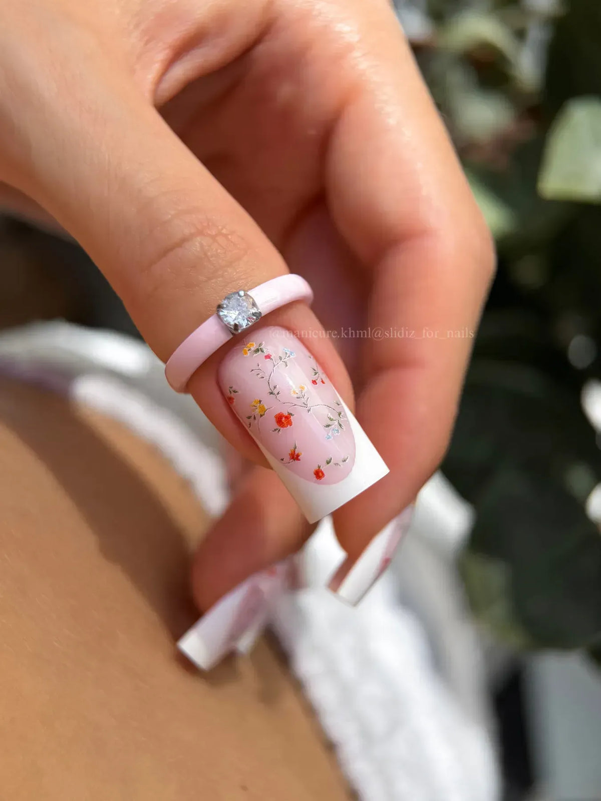 Nail slider decals on any background 412
